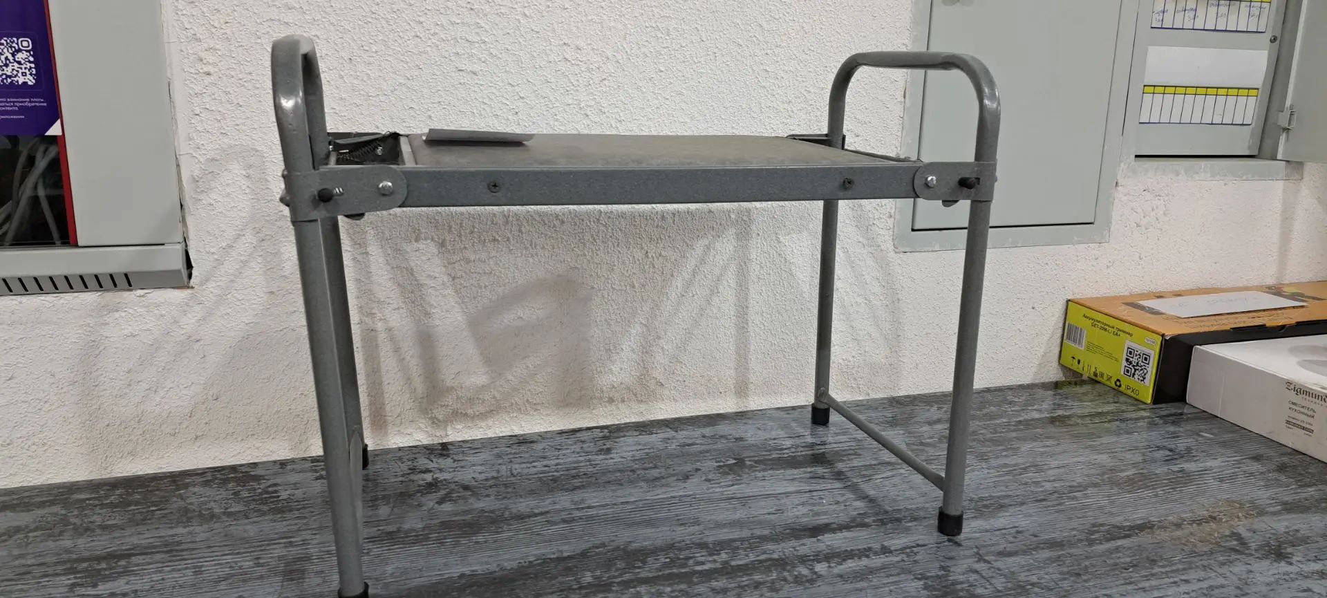 Скамейка складная GELBERK GLB-001G (серая) УЦЕНКА!!! согнуто крепление фиксации ножек Скамейка складная GELBERK GLB-001G (серая) УЦЕНКА!!! согнуто крепление фиксации ножек