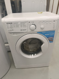 Стир. машина Indesit EWSB 5085 BK CIS УЦЕНКА!!! не плотно прилегает нижняя панель/ 